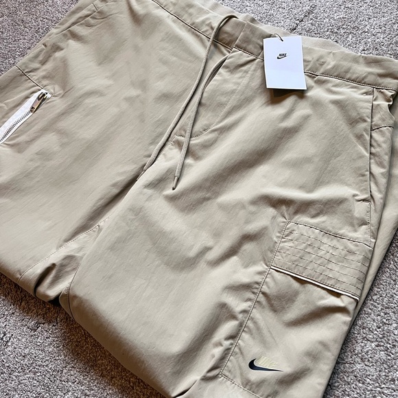 Nike Sportswear Men's Style Utility Pants Size 36 or XL - Picture 2 of 15